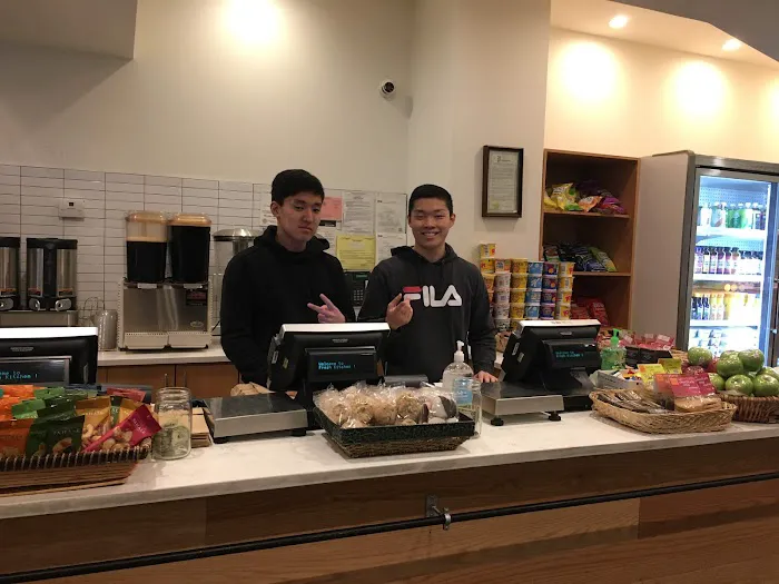 Fresh Kitchen Picture 4