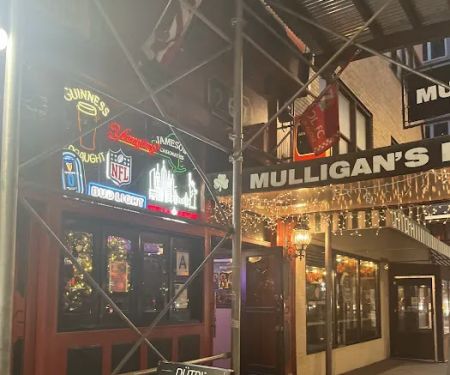 Mulligan's Pub