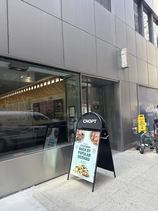 Chopt Creative Salad Co. Picture 5