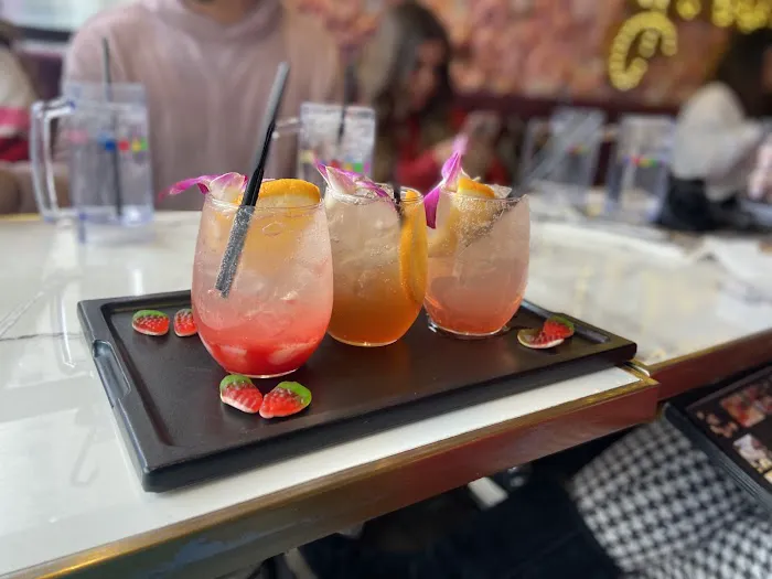 Sugar Factory New York - Time Square Picture 6