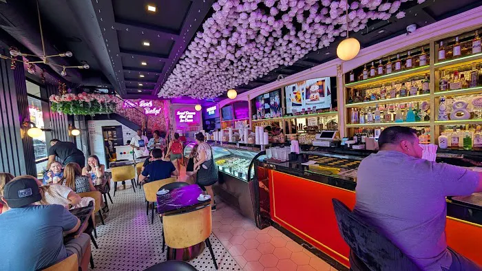 Sugar Factory New York - Time Square Picture 8