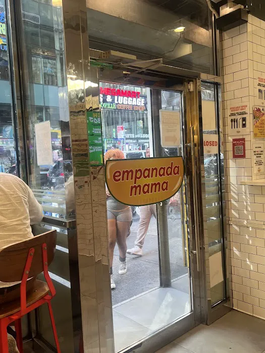 Empanada Mama Times Square (40th St) Picture 4