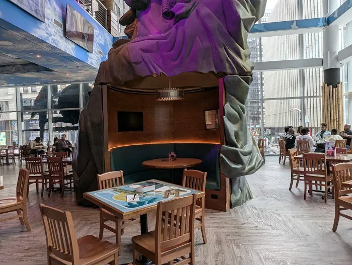 Margaritaville Restaurant - Times Square Picture 4