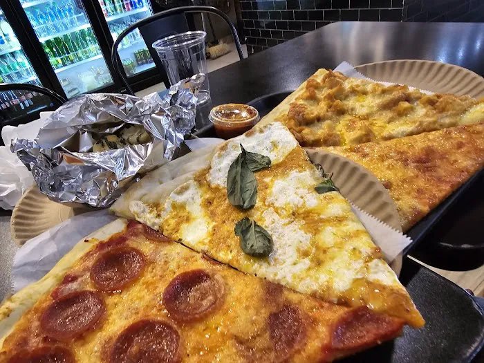 Carnegie Pizza Picture 8