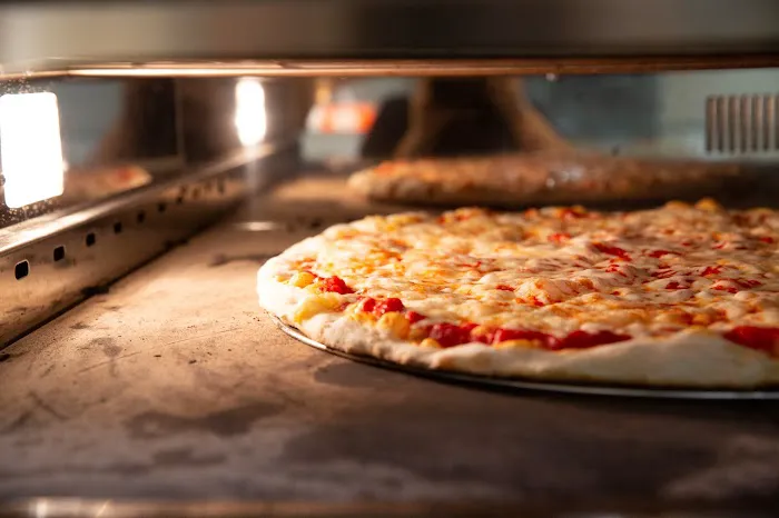 Carnegie Pizza Picture 9