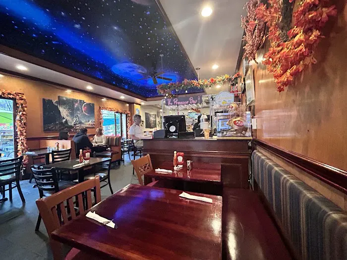 Galaxy Diner Picture 4