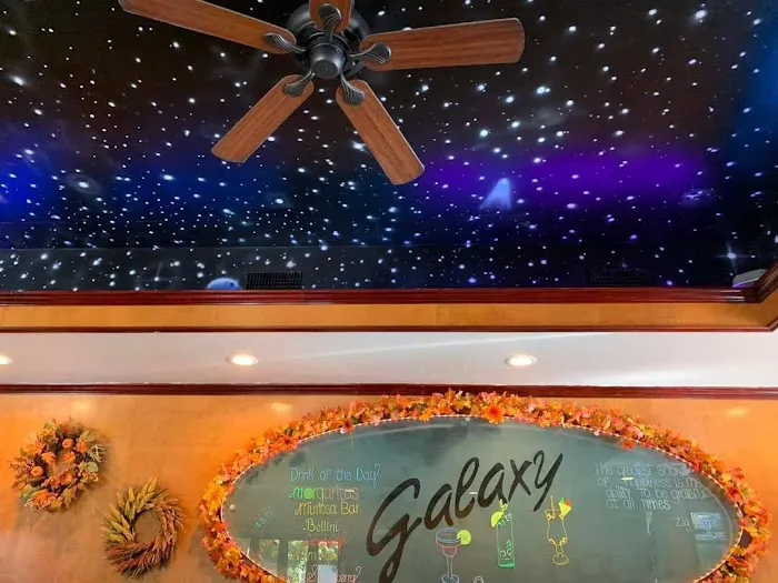 Galaxy Diner Picture 10