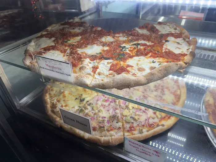 iPizzaNY -Hells Kitchen Picture 8