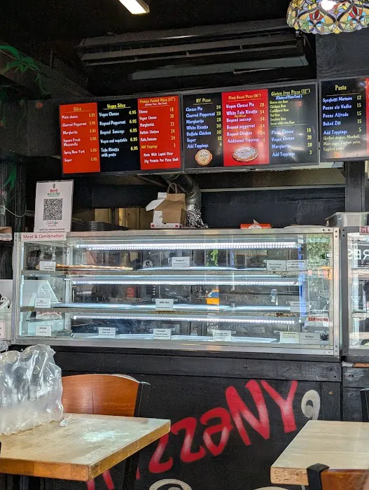 iPizzaNY- Times Square Picture 8