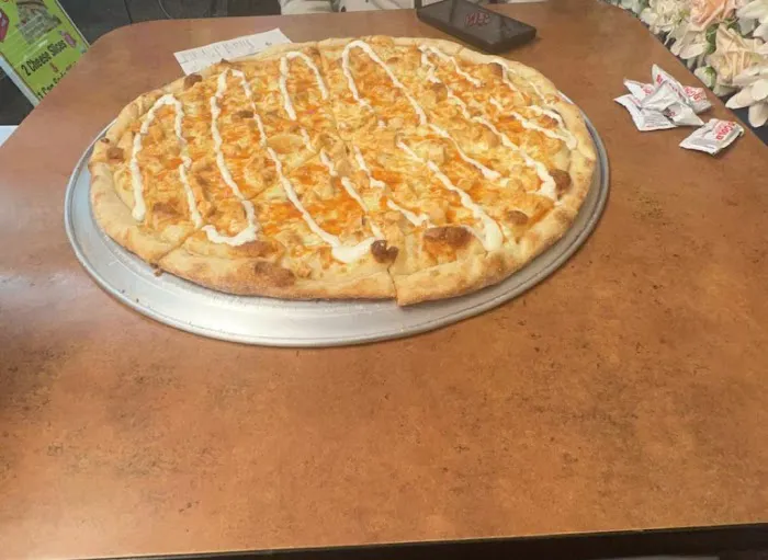 Royal Napoli Pizza Two Picture 7