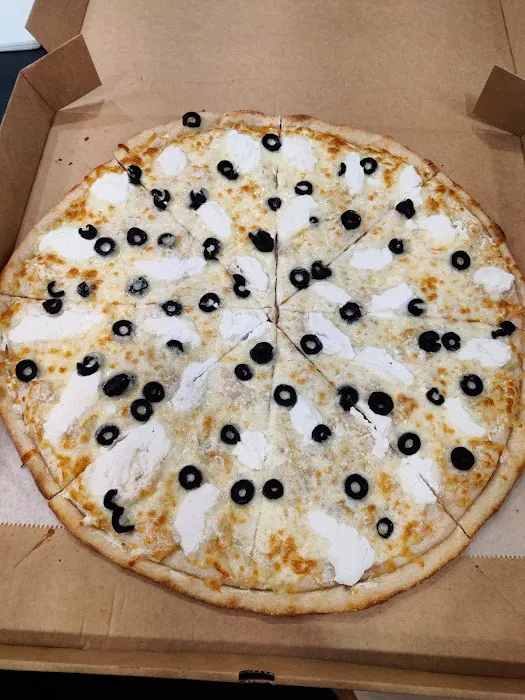 Royal Napoli Pizza Two Picture 8