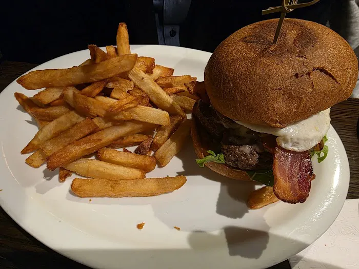 Malone's Irish Bar & Restaurant Picture 1