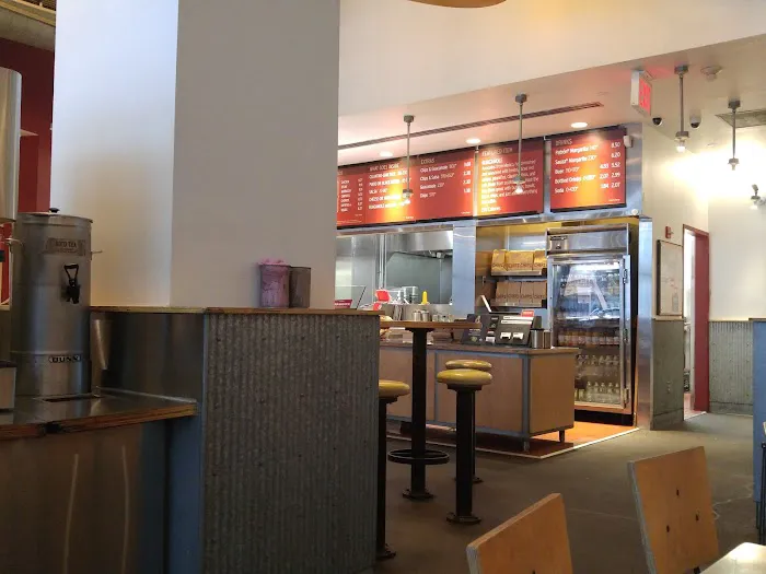 Chipotle Mexican Grill Picture 6