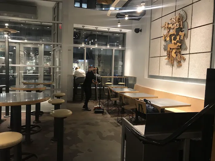 Chipotle Mexican Grill Picture 9