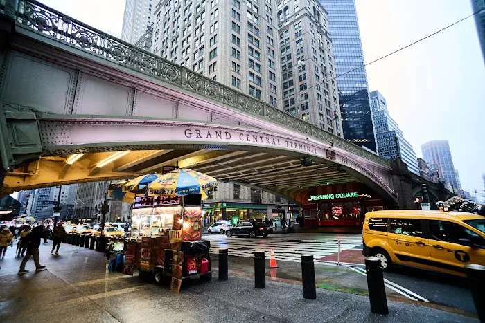 Pershing Square Picture 7