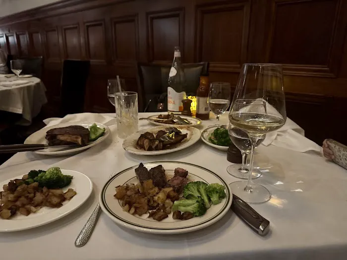 Benjamin Steakhouse Picture 2