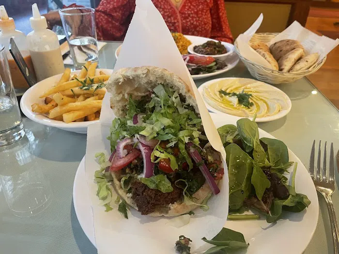 Omars Mediterranean Cuisine Picture 3