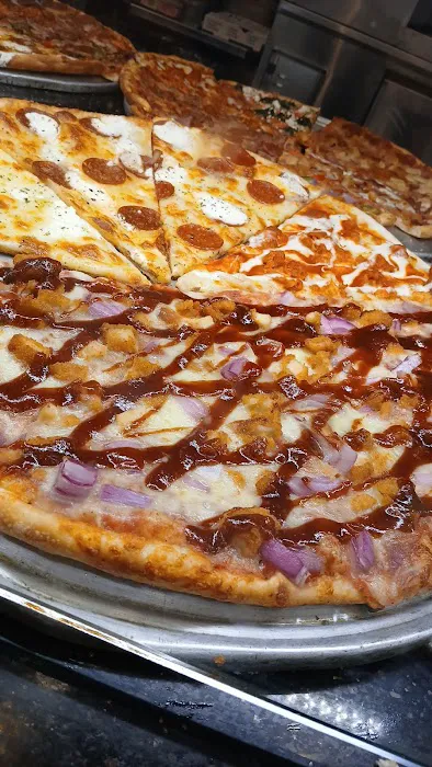 Mamas pizza Picture 8