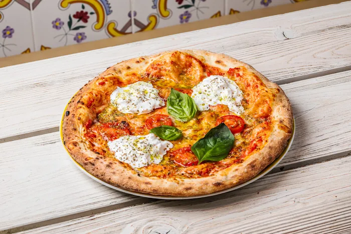 IT Italian Trattoria Picture 3