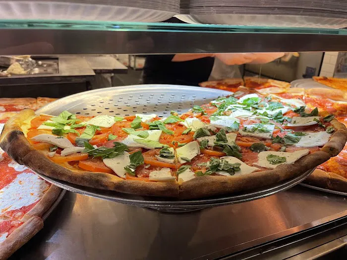 Joe's Pizza Broadway Picture 5