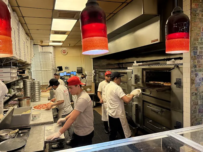 Joe's Pizza Broadway Picture 8