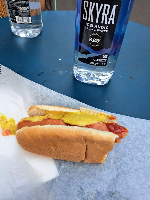 Hot Dogs 7th Ave Picture 1