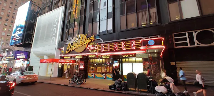 Hot Dogs 7th Ave Picture 4