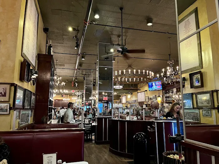 Carmine's - Time Square Picture 1