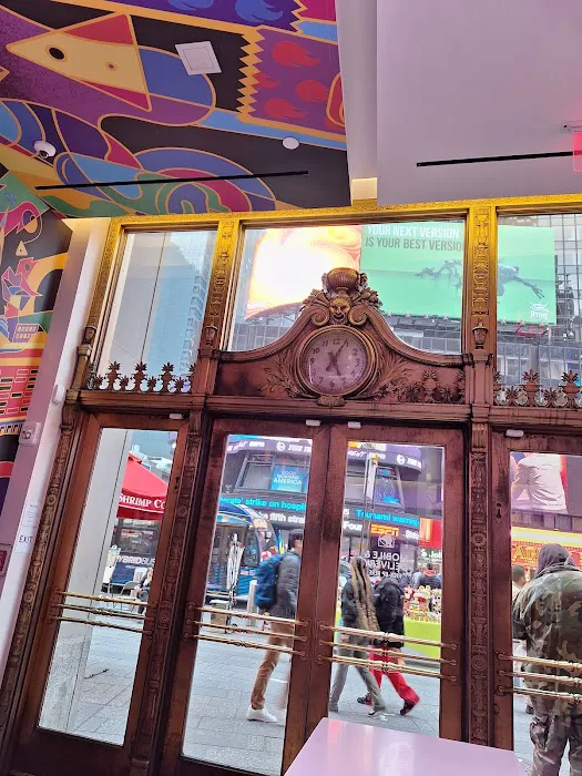 Taco Bell Cantina Picture 10