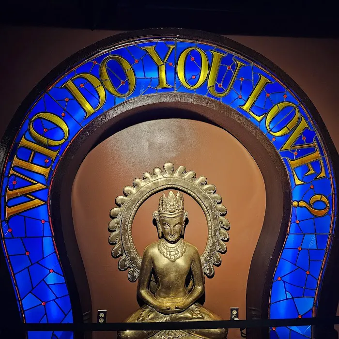 Hard Rock Cafe Picture 9