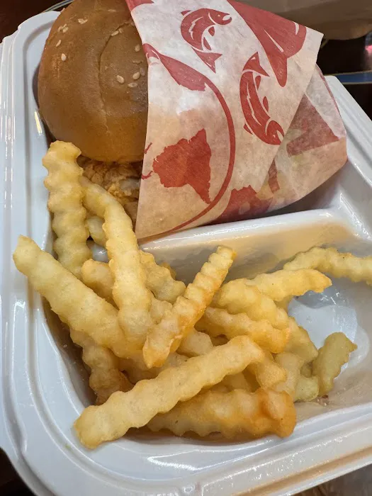 Raising Cane's Chicken Fingers Picture 2