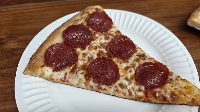 4 BOY PIZZA Picture 4