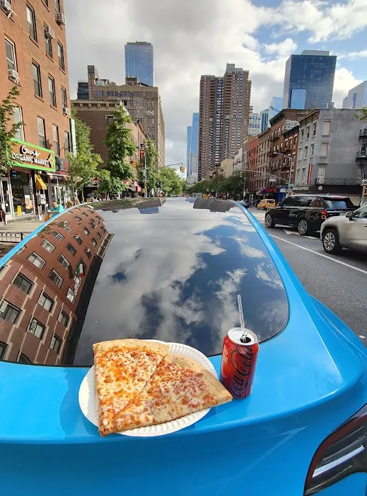 4 BOY PIZZA Picture 5