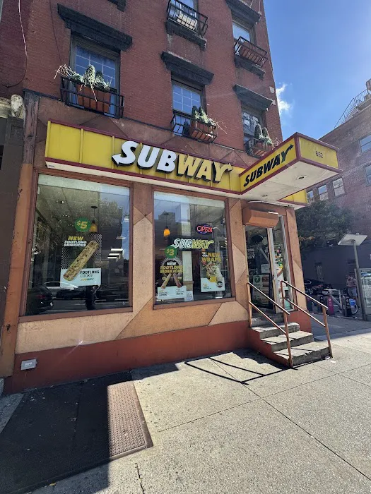 Subway Picture 9