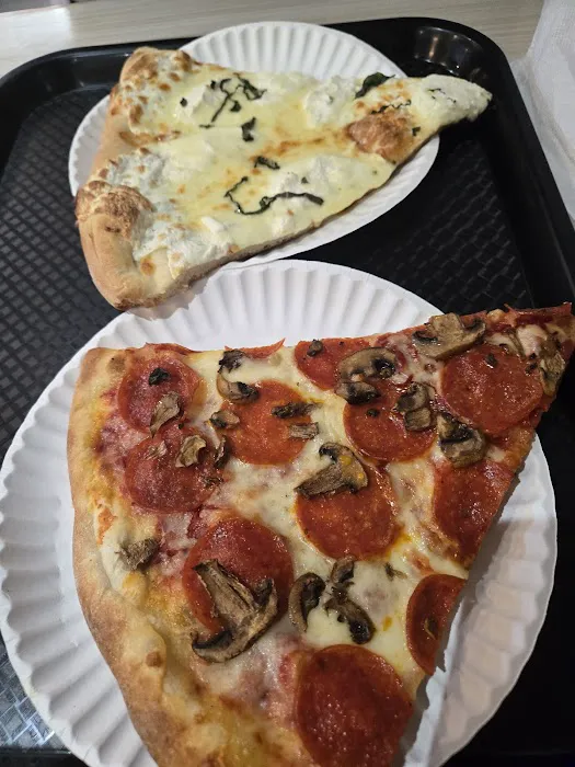 Justino's Pizza Picture 4