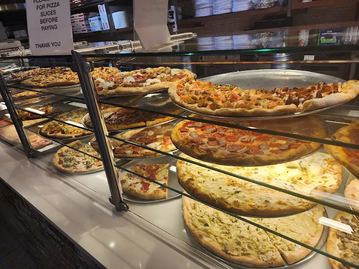 Justino's Pizza Picture 6