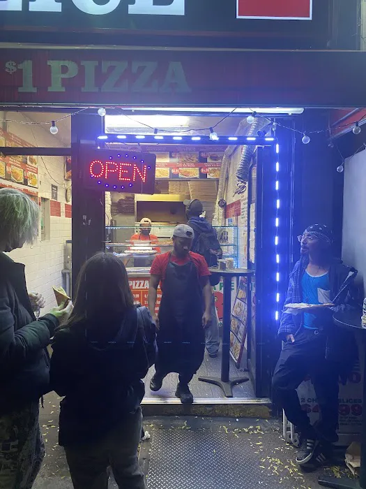 1 Dollar Pizza Picture 3
