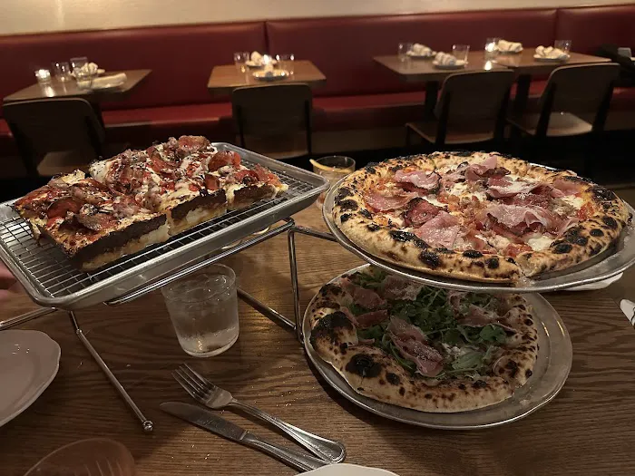 A Side Pizza & Pasta Bar Picture 9