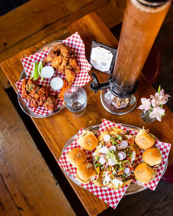 Jasper's Taphouse & Kitchen Picture 2