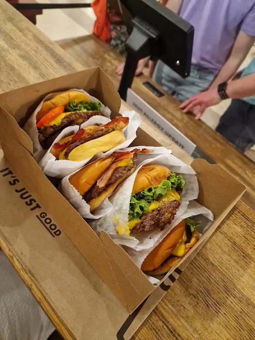 Shake Shack Grand Central Terminal Picture 6