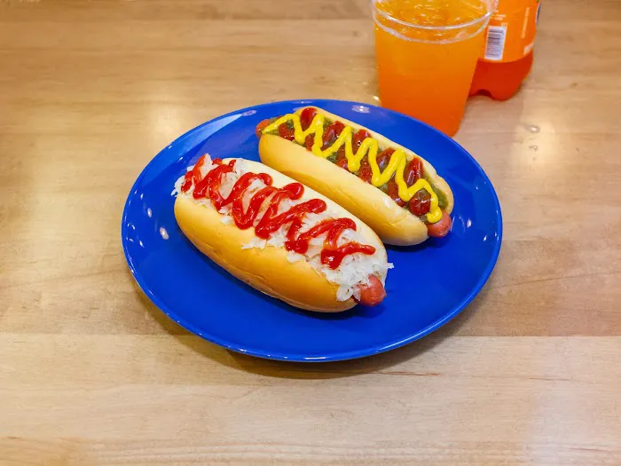Frankies Dogs On The Go Picture 3