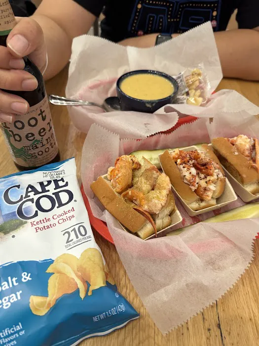 Luke's Lobster Grand Central Picture 9