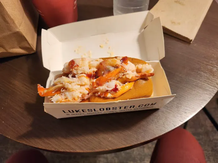 Luke's Lobster Grand Central Picture 8