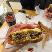 7th Street Burger Turtle Bay ico