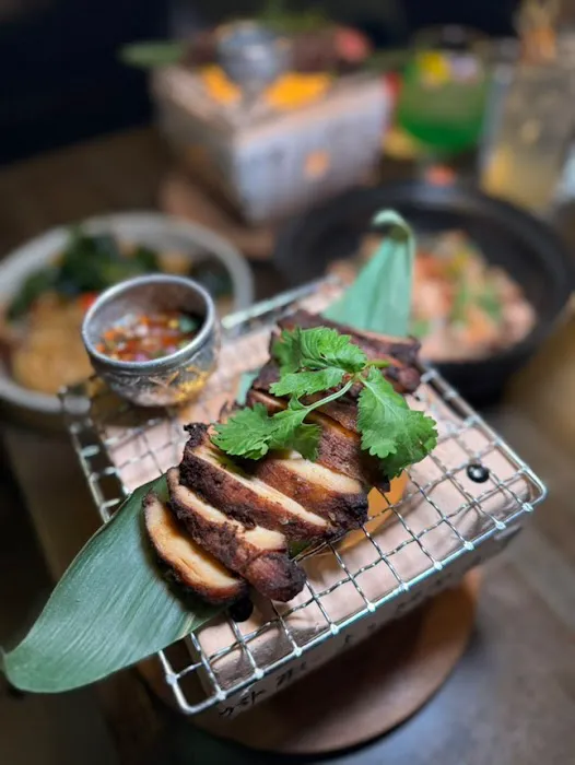 Yezo Thai Isankaya Picture 4