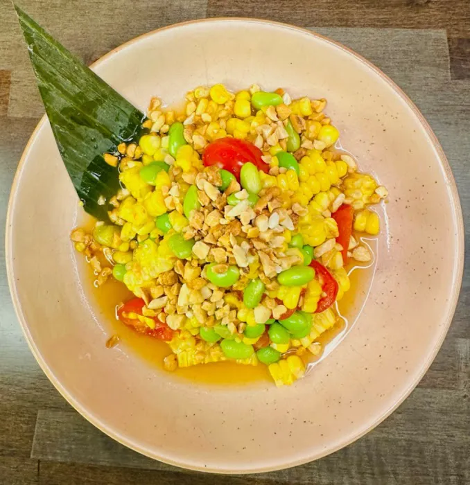 Yezo Thai Isankaya Picture 6
