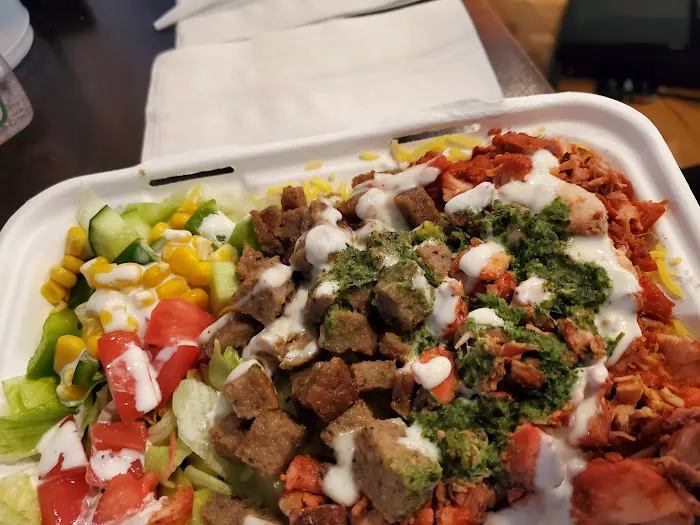 SADIQA HALAL FOOD Picture 3