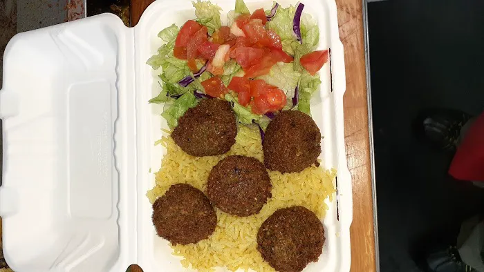 SADIQA HALAL FOOD Picture 9