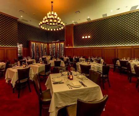 Royal 35 Steakhouse