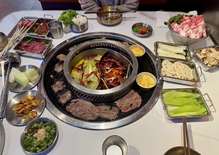 THREE-HOT-POT & BBQ Picture 3